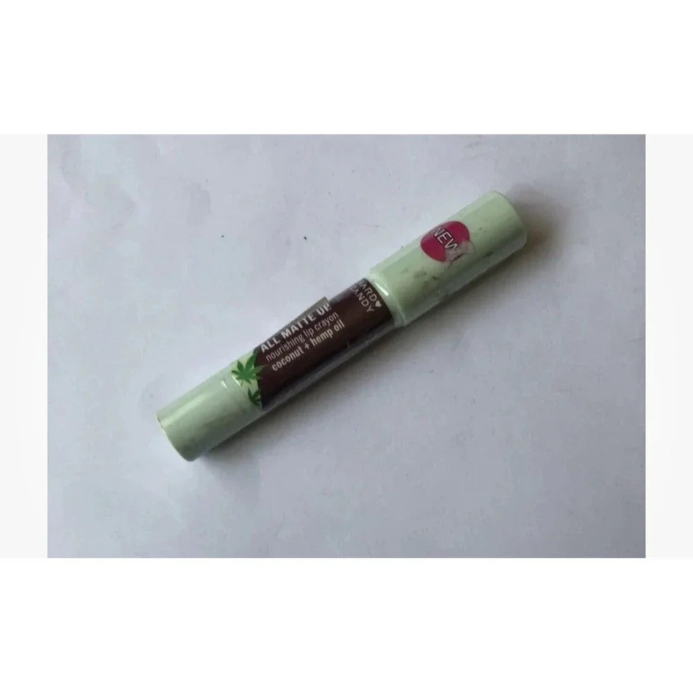 HARD CANDY All Matte Up Lip Crayon So Spicy